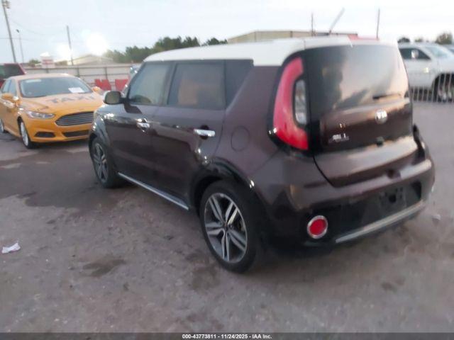 Kia Soul + Image 7