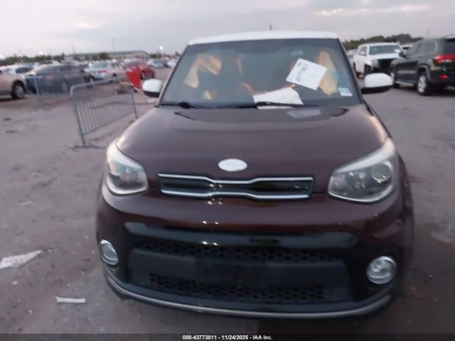 Kia Soul + Image 13