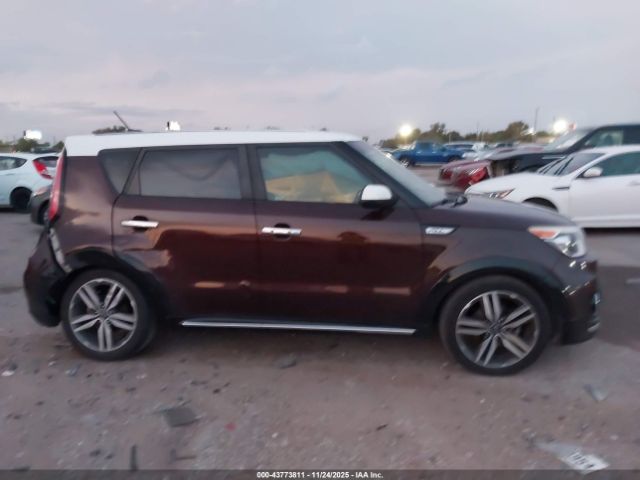 Kia Soul + Image 14