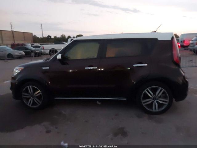 Kia Soul + Image 15