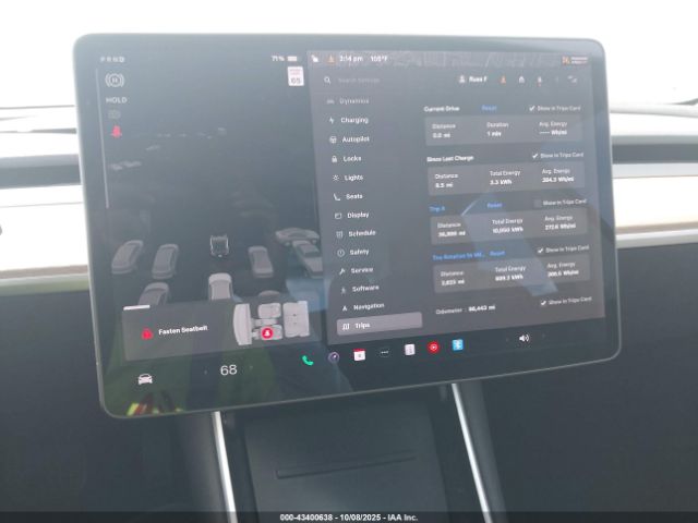 Tesla Model 3 Image 11