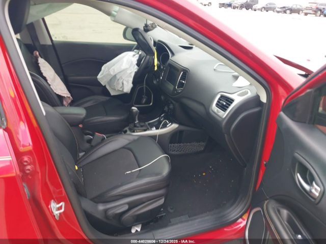 Jeep Compass Latitude 4x4 Image 7