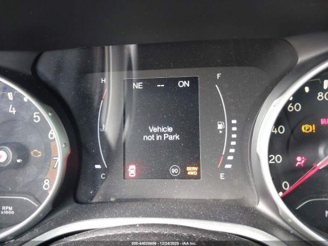 Jeep Compass Latitude 4x4 Image 5