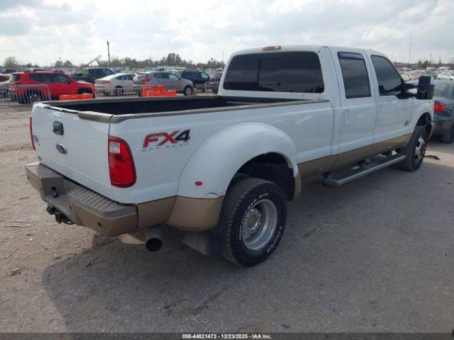 Ford F-350 Lariat Image 5