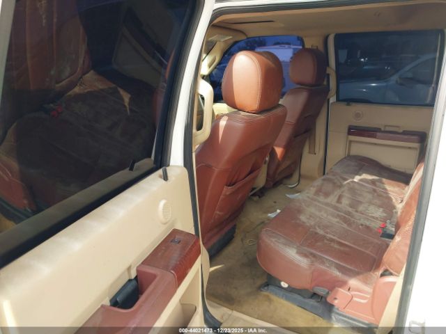 Ford F-350 Lariat Image 4