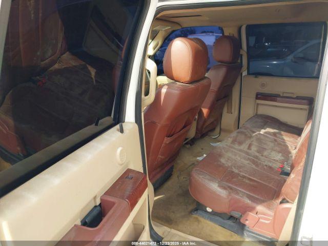 Ford F-350 Lariat Image 4