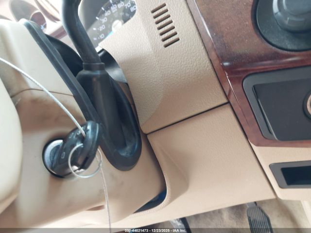 Ford F-350 Lariat Image 6