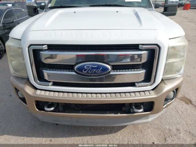 Ford F-350 Lariat Image 8