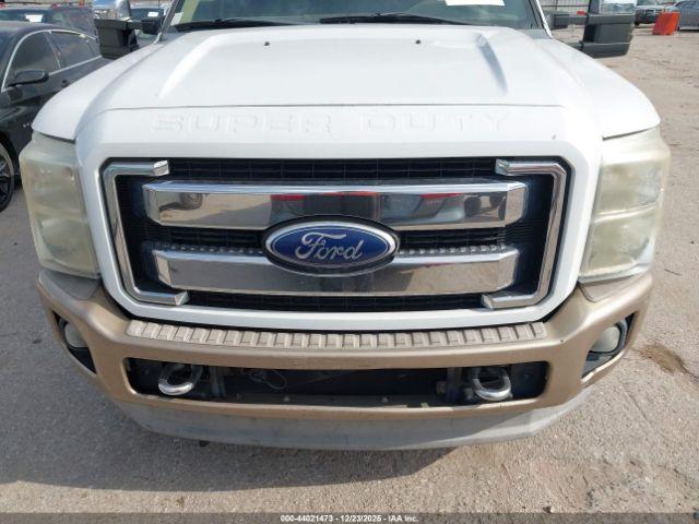 Ford F-350 Lariat Image 8