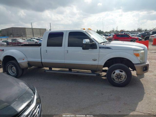 Ford F-350 Lariat Image 11