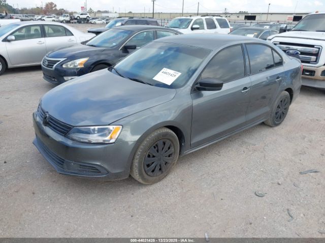 Volkswagen Jetta 2.0l S Image 2