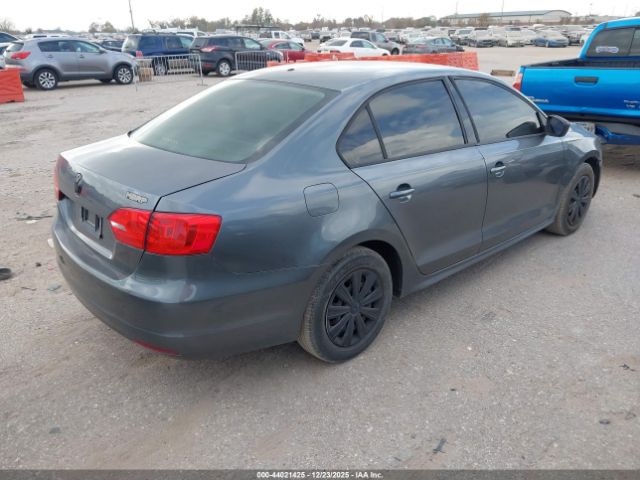 Volkswagen Jetta 2.0l S Image 3