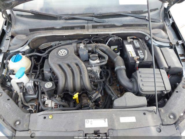 Volkswagen Jetta 2.0l S Image 8