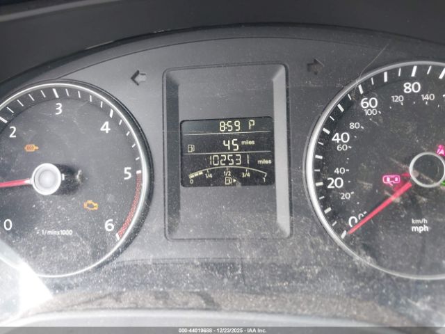 Volkswagen Jetta 2.0l Tdi Image 2