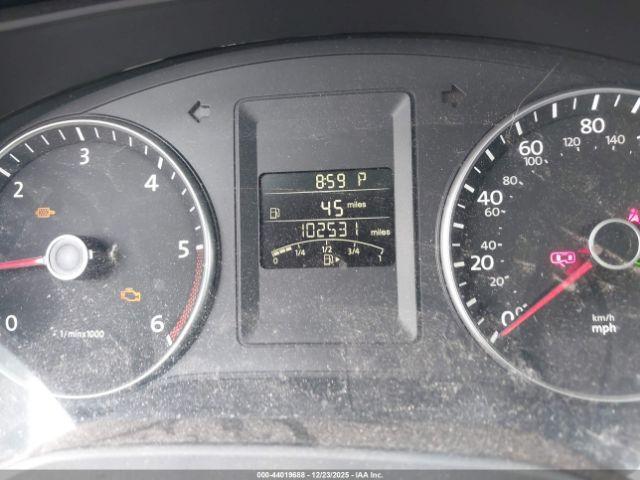 Volkswagen Jetta 2.0l Tdi Image 2