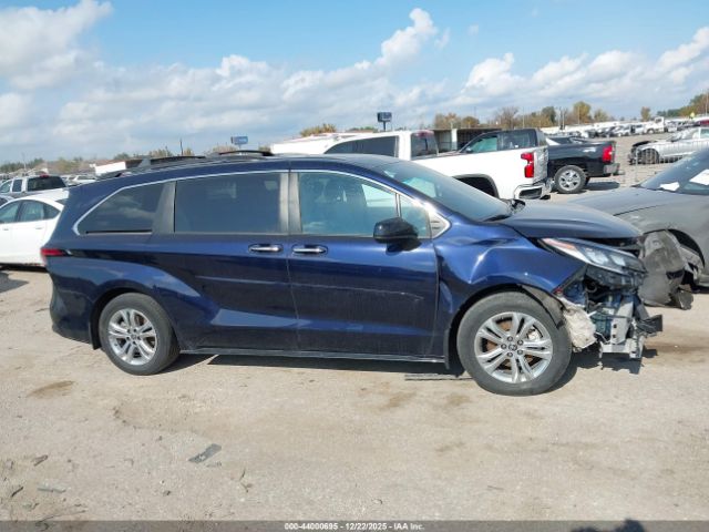 Toyota Sienna Xse Image 12