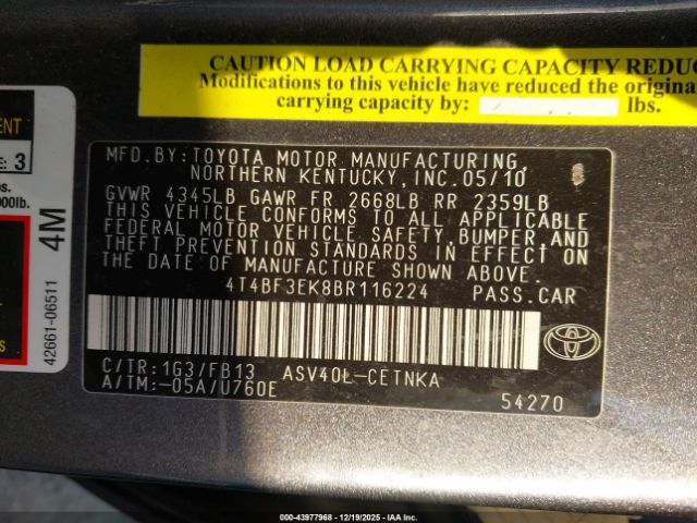 Toyota Camry Le Image 10