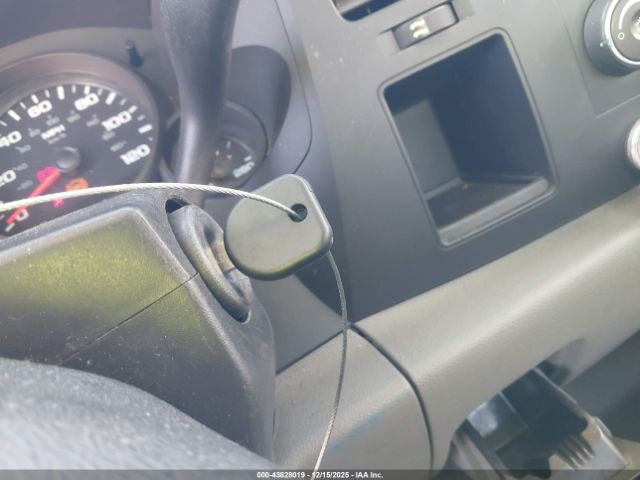 Chevrolet Silverado 1500 Work Truck Image 3