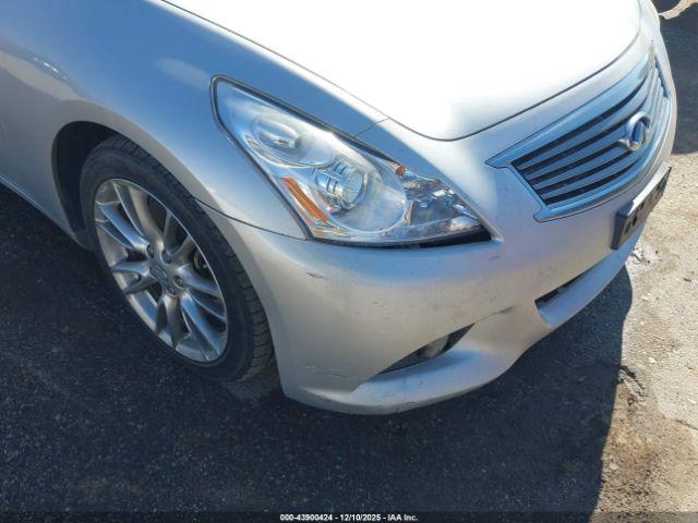 INFINITI G37 Journey Image 5