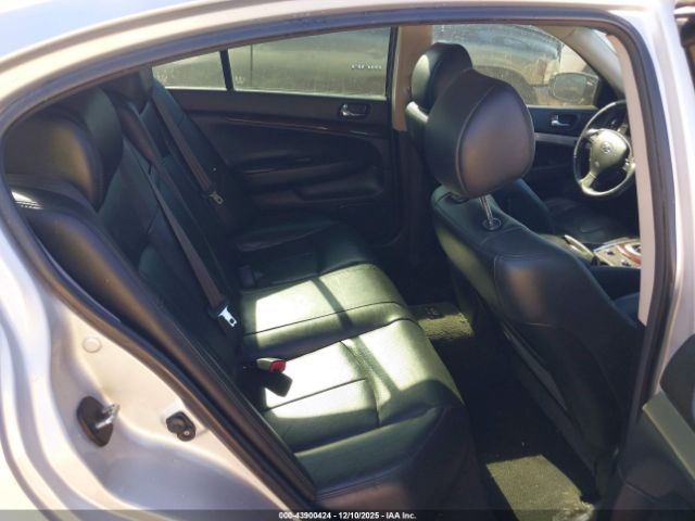 INFINITI G37 Journey Image 12