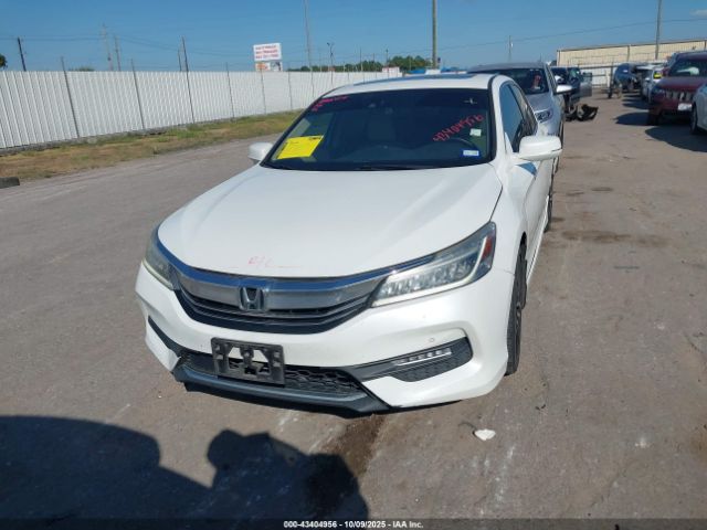 Honda Accord Touring Image 10