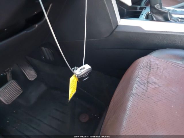 Ford Explorer Limited Image 8