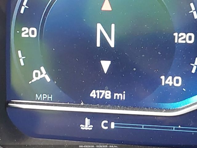 Chevrolet Silverado 1500 2wd  Short Bed Lt Image 14