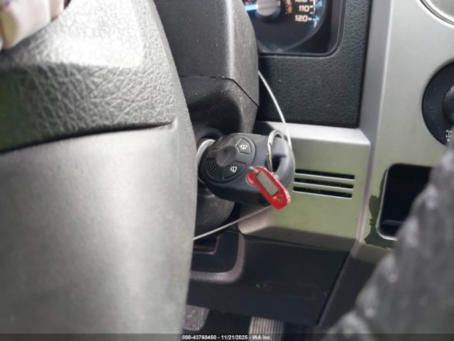 Ford F-150 Lariat Image 2