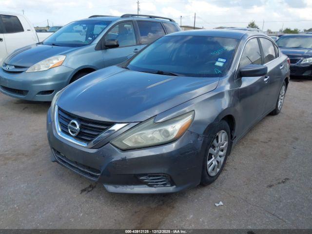 Nissan Altima 2.5 S Image 3