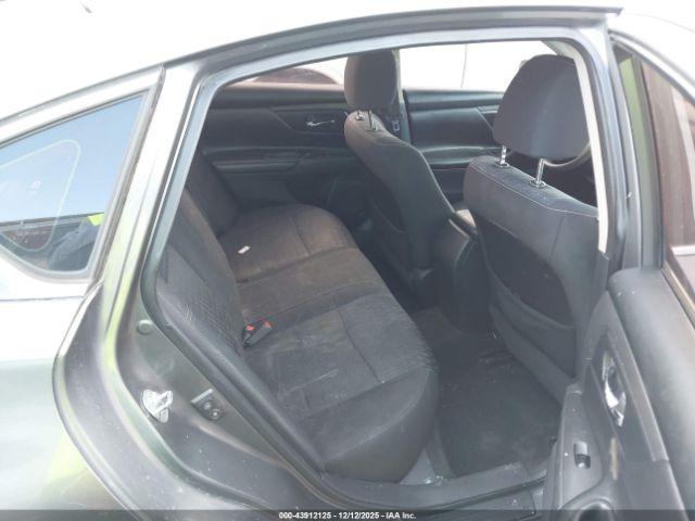 Nissan Altima 2.5 S Image 5