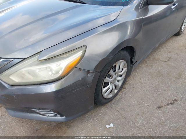 Nissan Altima 2.5 S Image 9