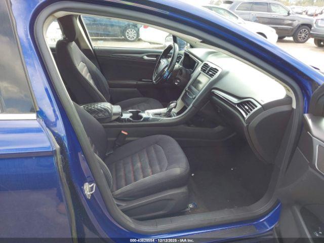 Ford Fusion Se Image 2