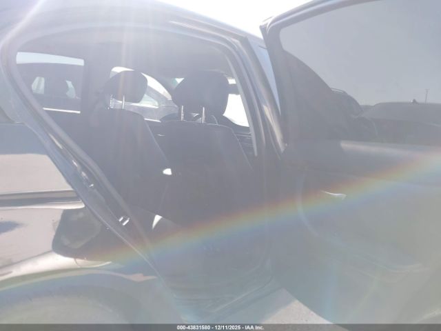 BMW 3 Series Image 8