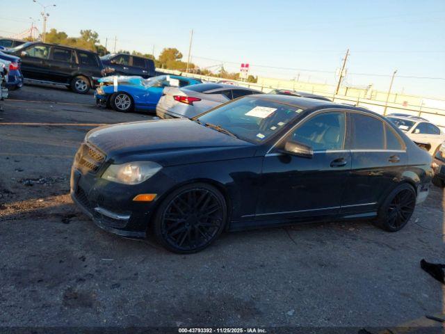 Mercedes-Benz C-Class Sport 4matic Image 2