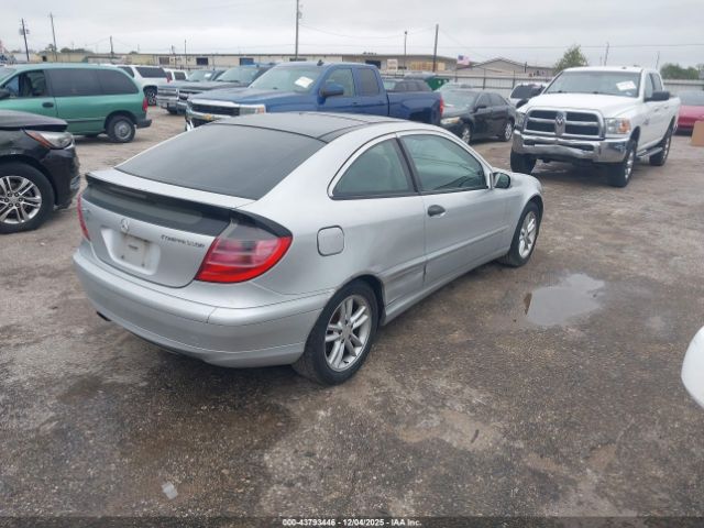 Mercedes-Benz C-Class Kompressor Sport Image 6
