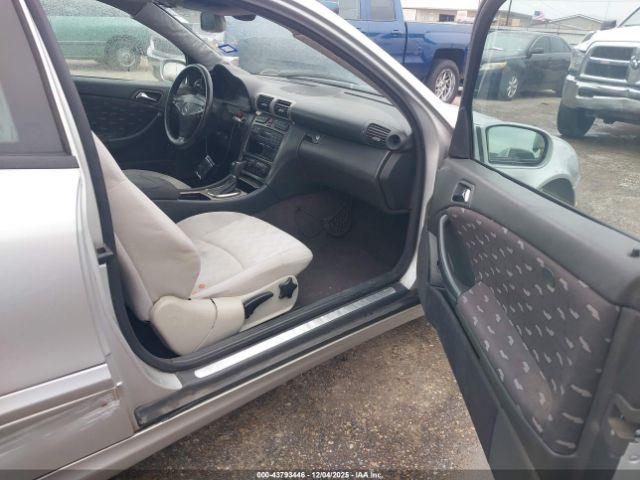 Mercedes-Benz C-Class Kompressor Sport Image 7