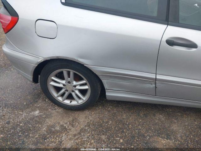 Mercedes-Benz C-Class Kompressor Sport Image 9