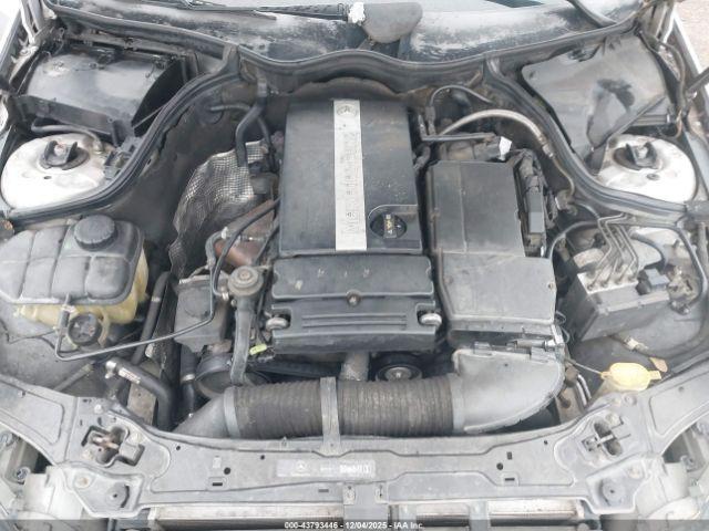 Mercedes-Benz C-Class Kompressor Sport Image 2