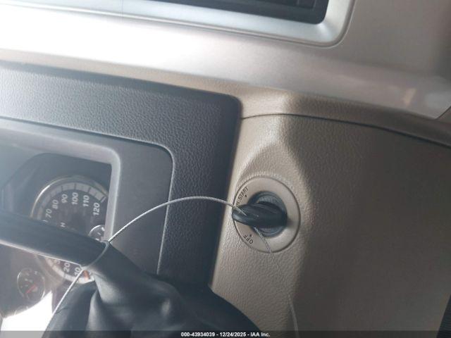 Ram 1500 Slt Image 17