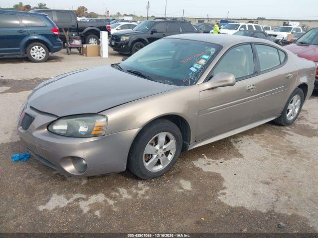 Pontiac Grand Prix Image 9