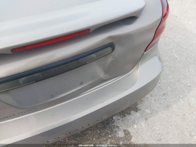 Pontiac Grand Prix Image 12