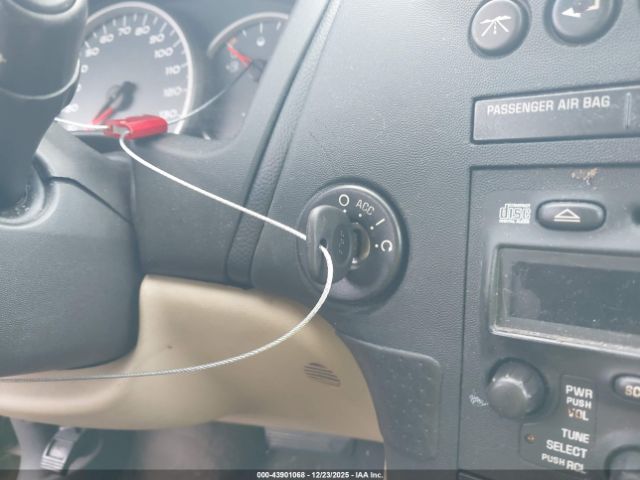 Pontiac Grand Prix Image 8