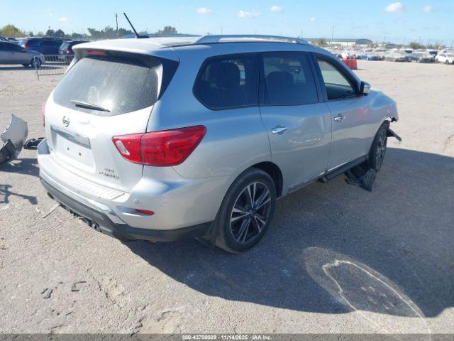 Nissan Pathfinder Platinum Image 7