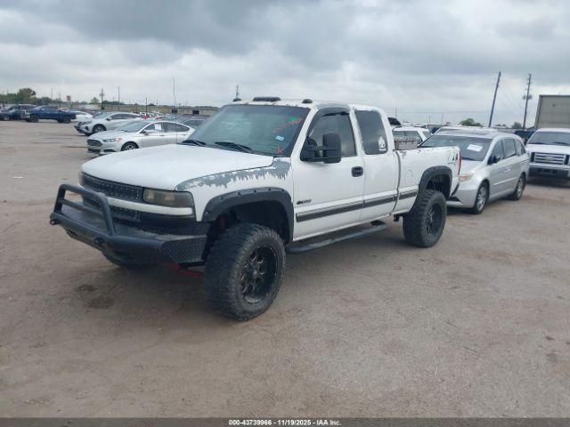 Chevrolet Silverado 1500 Ls Image 2