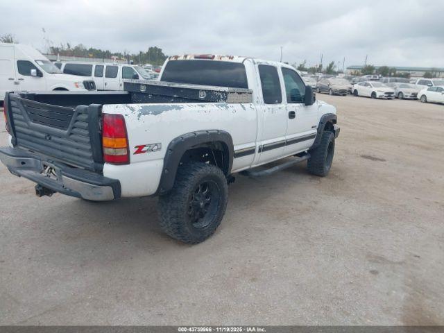Chevrolet Silverado 1500 Ls Image 4