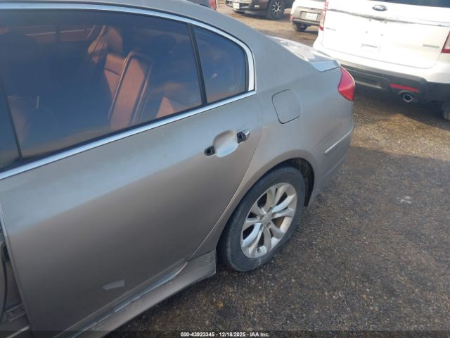 Hyundai Genesis 3.8 Image 2