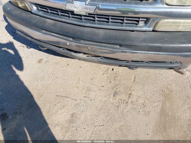 Chevrolet Suburban 1500 Z71 Image 9