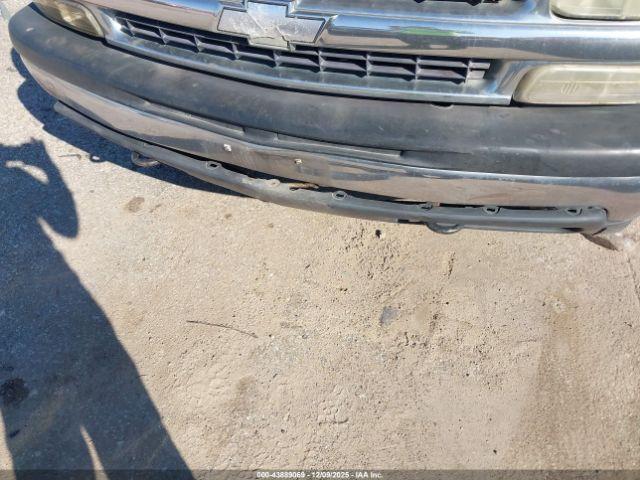 Chevrolet Suburban 1500 Z71 Image 9