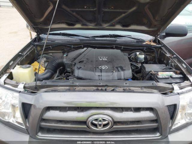 Toyota Tacoma Prerunner V6 Image 16
