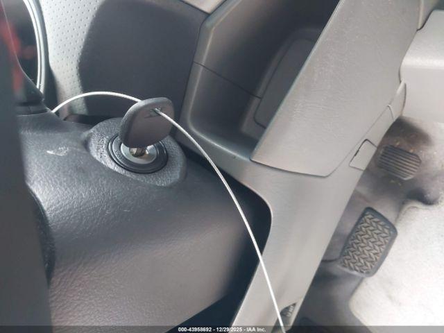 Toyota Tacoma Prerunner V6 Image 12